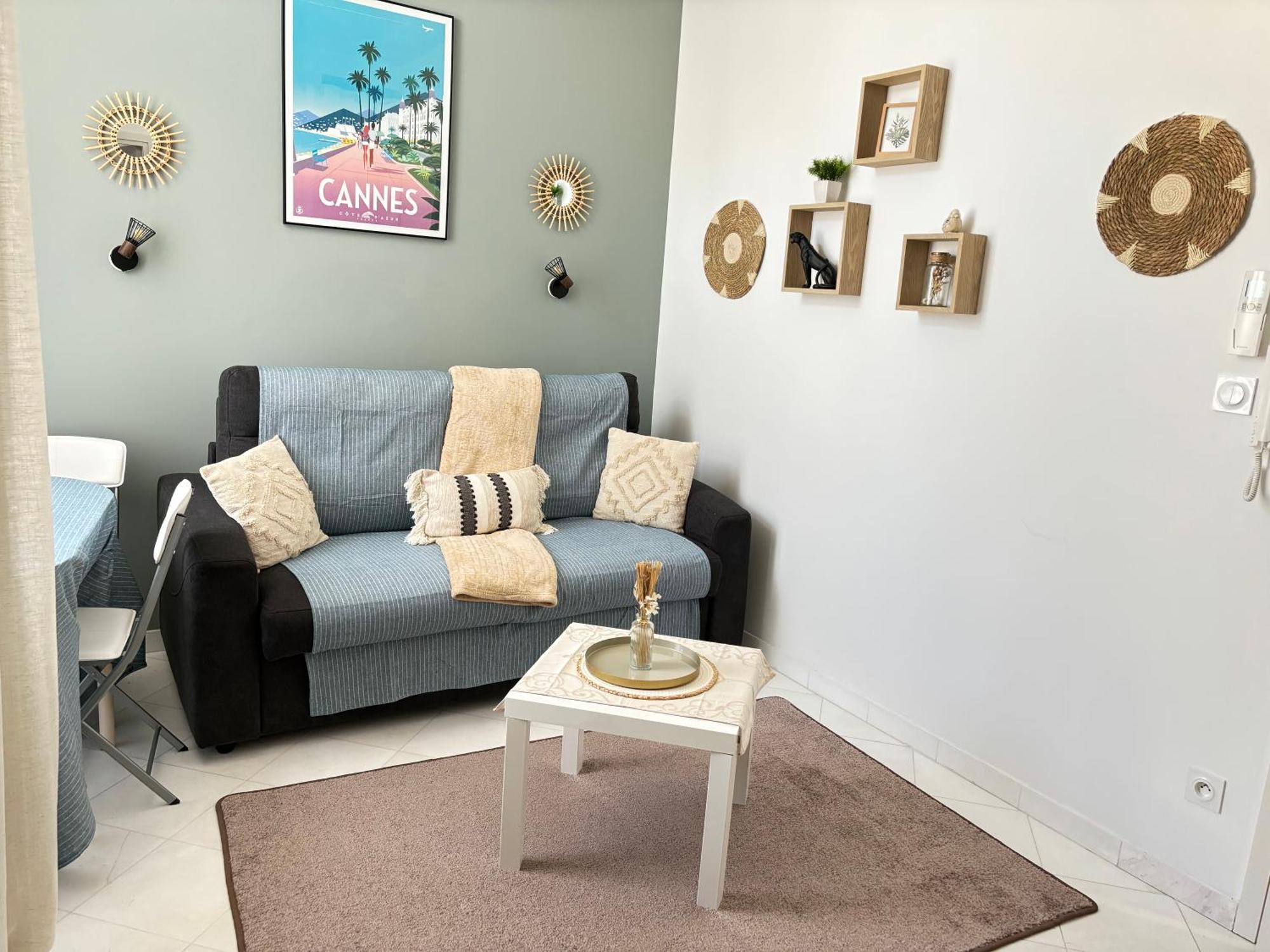 Appartement Studio En Plein Coeur De Cannes Extérieur photo