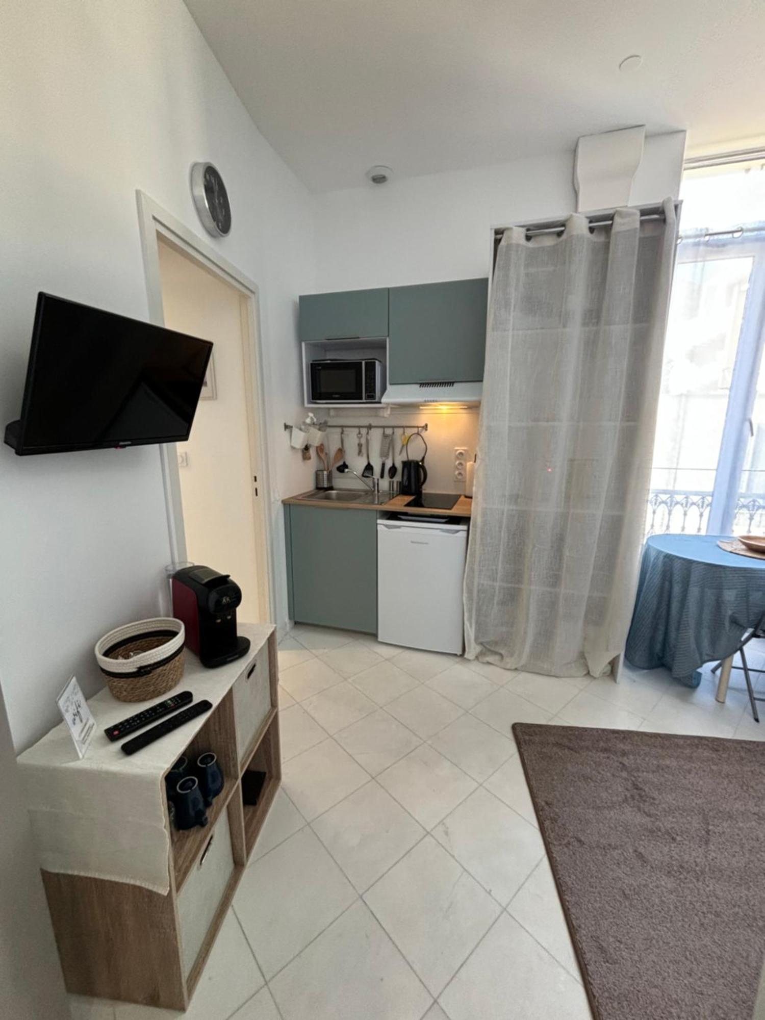 Appartement Studio En Plein Coeur De Cannes Extérieur photo