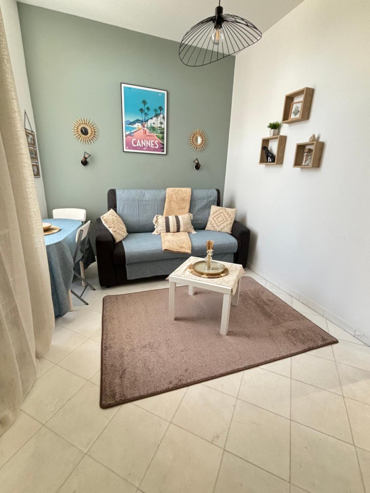 Appartement Studio En Plein Coeur De Cannes Extérieur photo