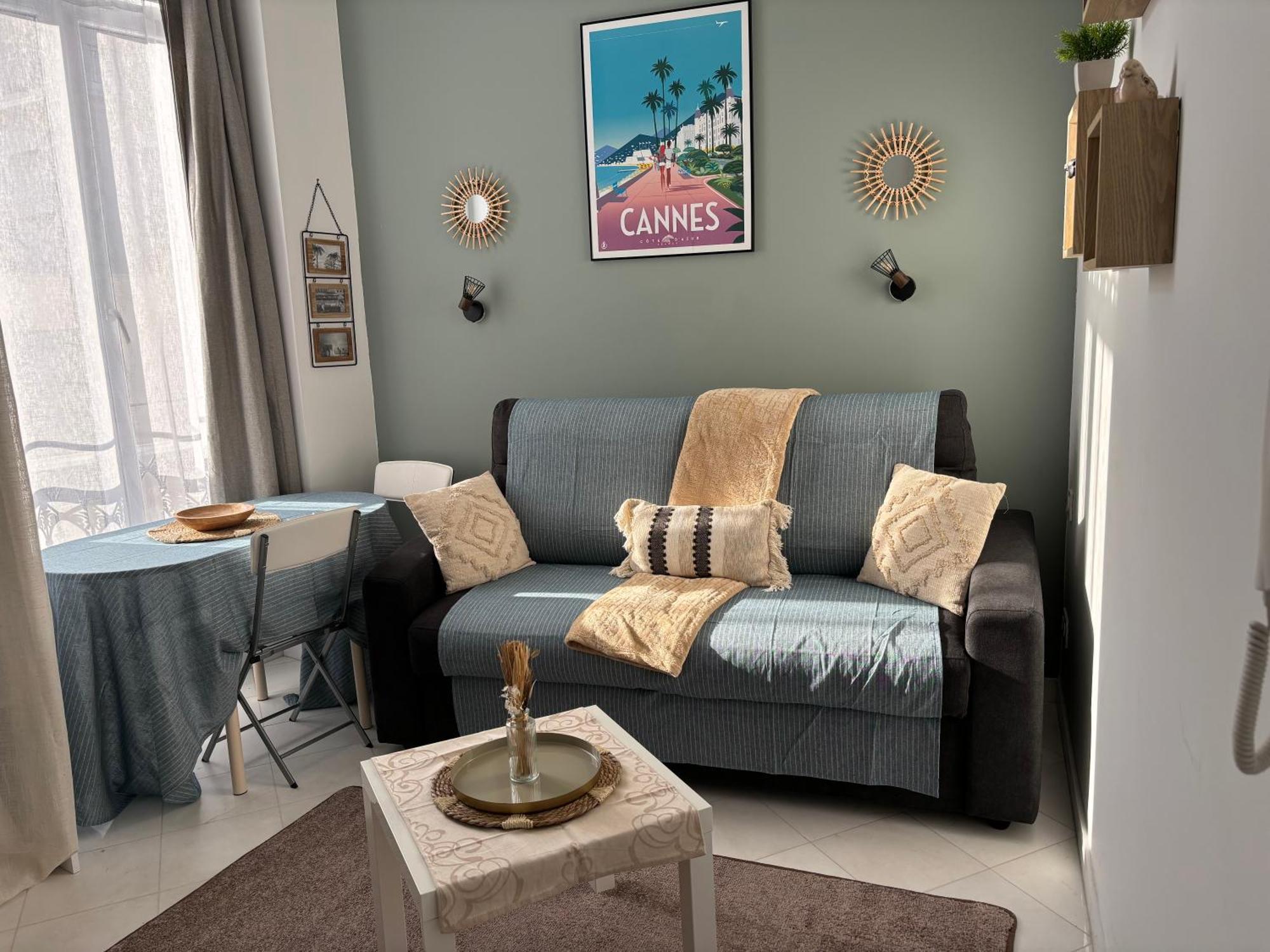 Appartement Studio En Plein Coeur De Cannes Extérieur photo